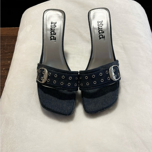 Y2K Vintage Denim Heels - Picture 4 of 4